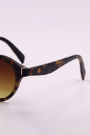 "Stay Stylish and Protected: 3-Piece Round Polycarbonate Sunglasses"