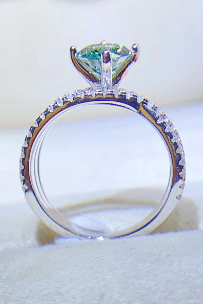 Elegance and Brilliance: 1 Carat Moissanite Contrast Ring at Burkesgarb