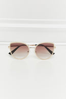 "Classic and Stylish: Metal Frame Sunglasses by Burkesgarb | Fashionable Eyewear for a Trendy Look"