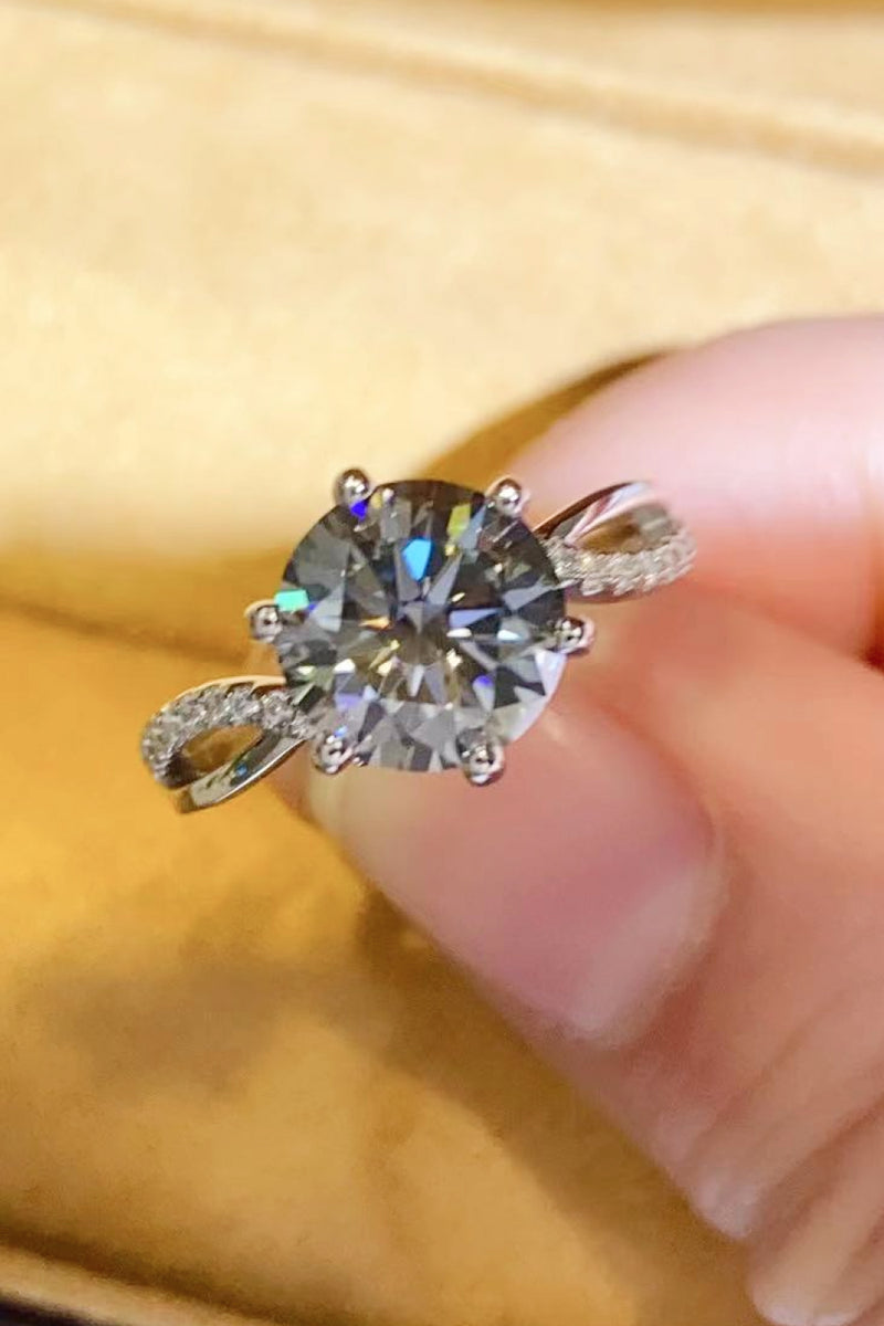 Elegant and Captivating: 2 Carat Moissanite Ring in Smokey Gray | Burkesgarb