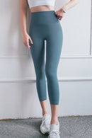 Effortless Comfort: Elastic Waistband Cropped Yoga Leggings at Burkesgarb