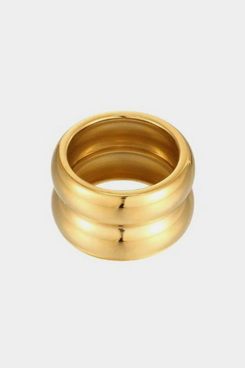 Elegant Gold Double Ridge Ring at Burkesgarb - Shop Now