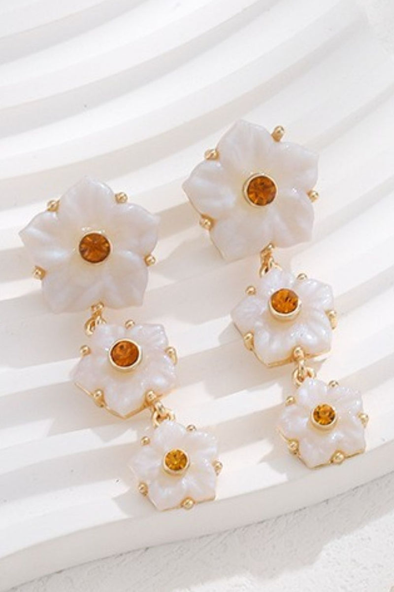 "Elegantly Feminine: Flower Earrings by Burkesgarb | Stylish and Delicate Accessories"