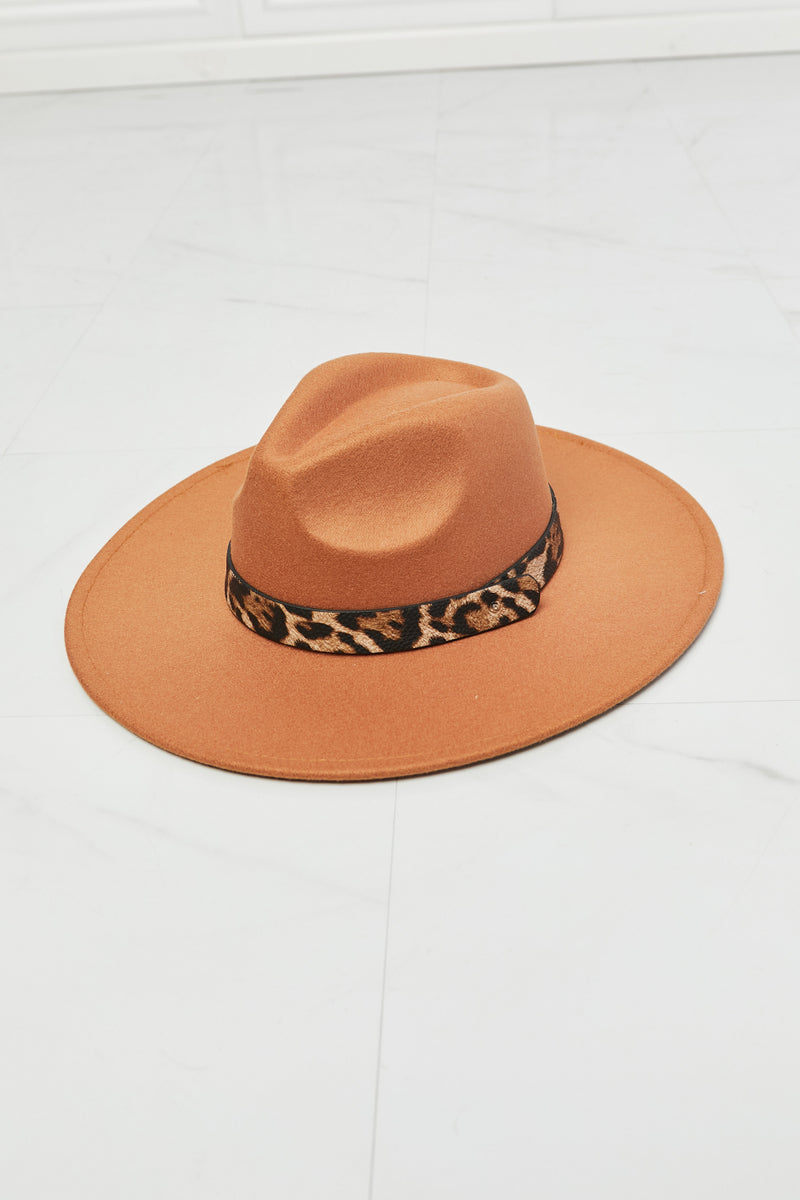 "Wild and Stylish: Leopard Detailed Fedora Hat by Burkesgarb | Trendy and Versatile Women's Accessory"