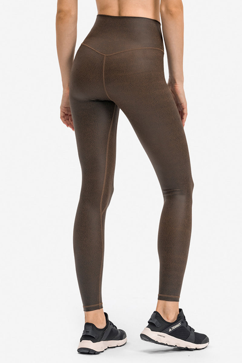 Sleek and Functional: Invisible Pocket Sports Leggings | Burkesgarb