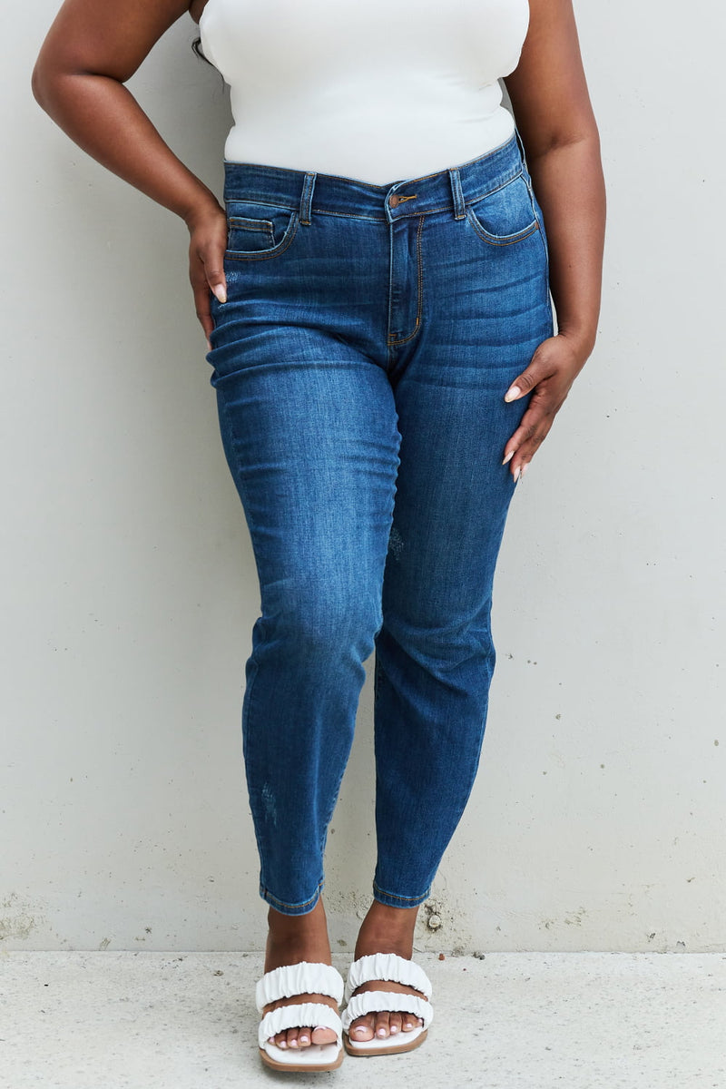 "Effortlessly Stylish: Mid Rise Cropped Relax Fit Jeans by Burkesgarb | Comfortable and Trendy Denim"