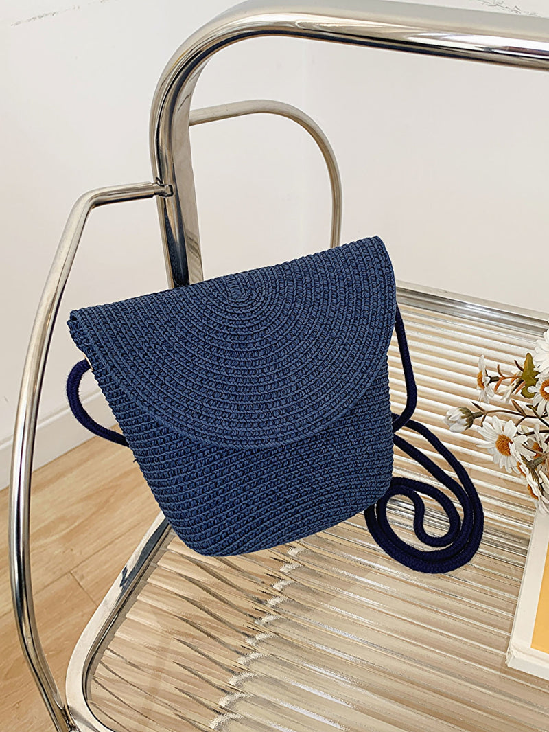 Chic and Sustainable: Crochet Shoulder Bag at Burkesgarb