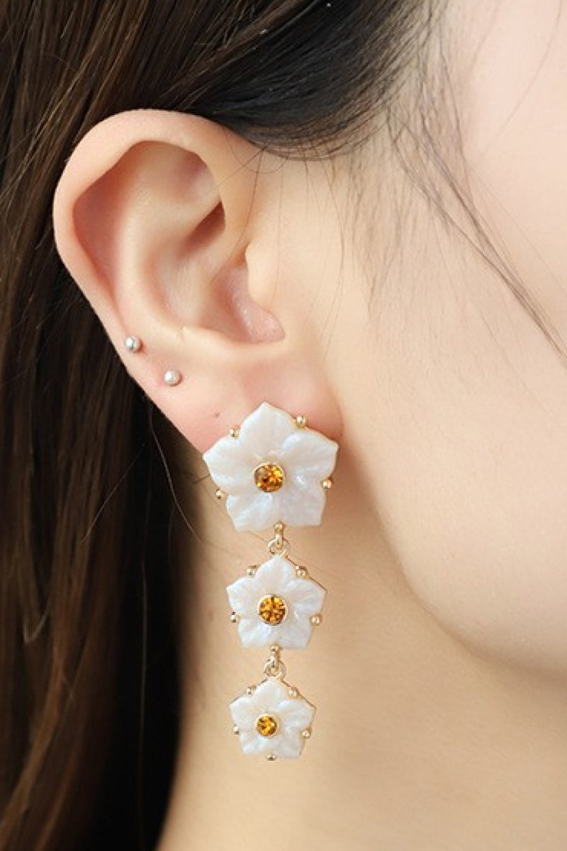 "Elegantly Feminine: Flower Earrings by Burkesgarb | Stylish and Delicate Accessories"