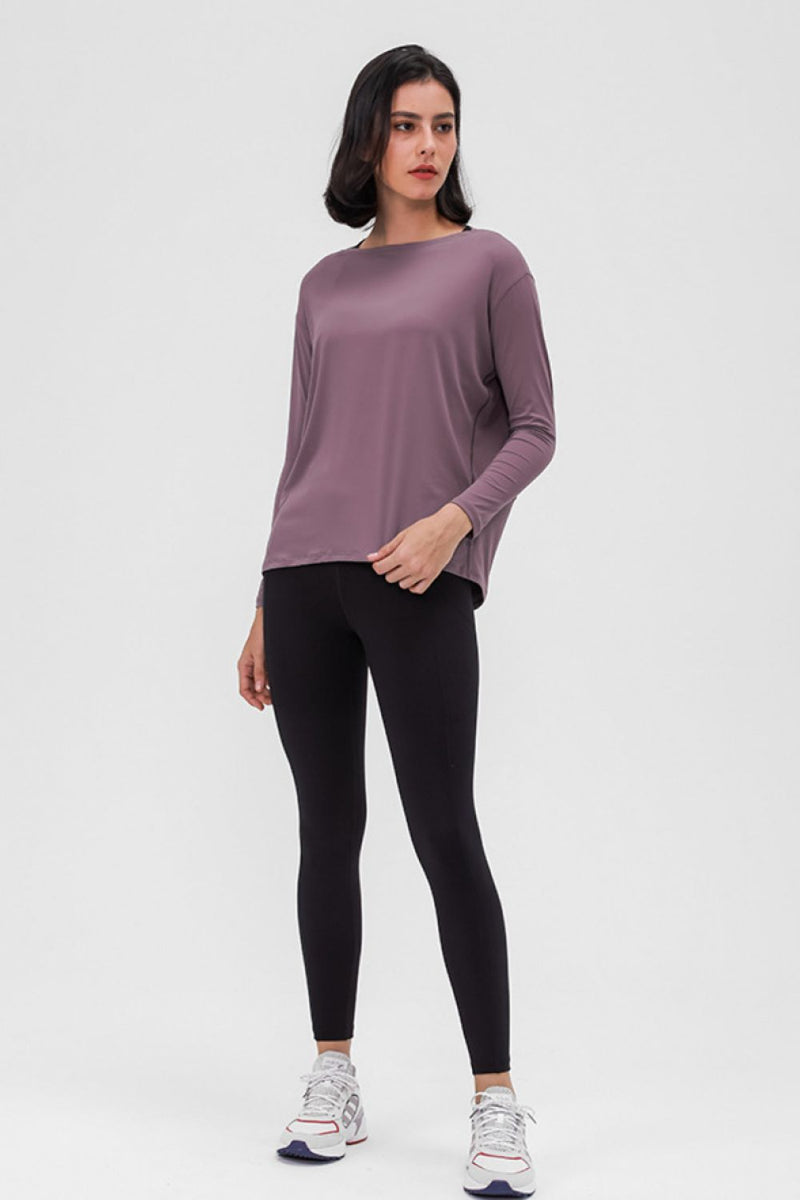 Stay Comfy and Trendy with our Loose Fit Active Top | Burkesgarb