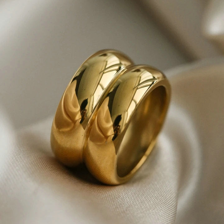 Elegant Gold Double Ridge Ring at Burkesgarb - Shop Now