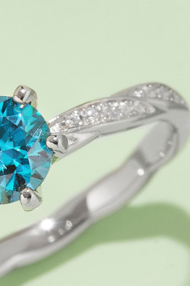 Exquisite Brilliance: 1 Carat Moissanite Contrast Ring at Burkesgarb