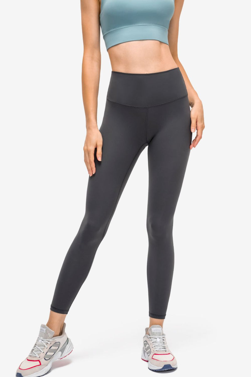 Sleek and Functional: Invisible Pocket Sports Leggings | Burkesgarb