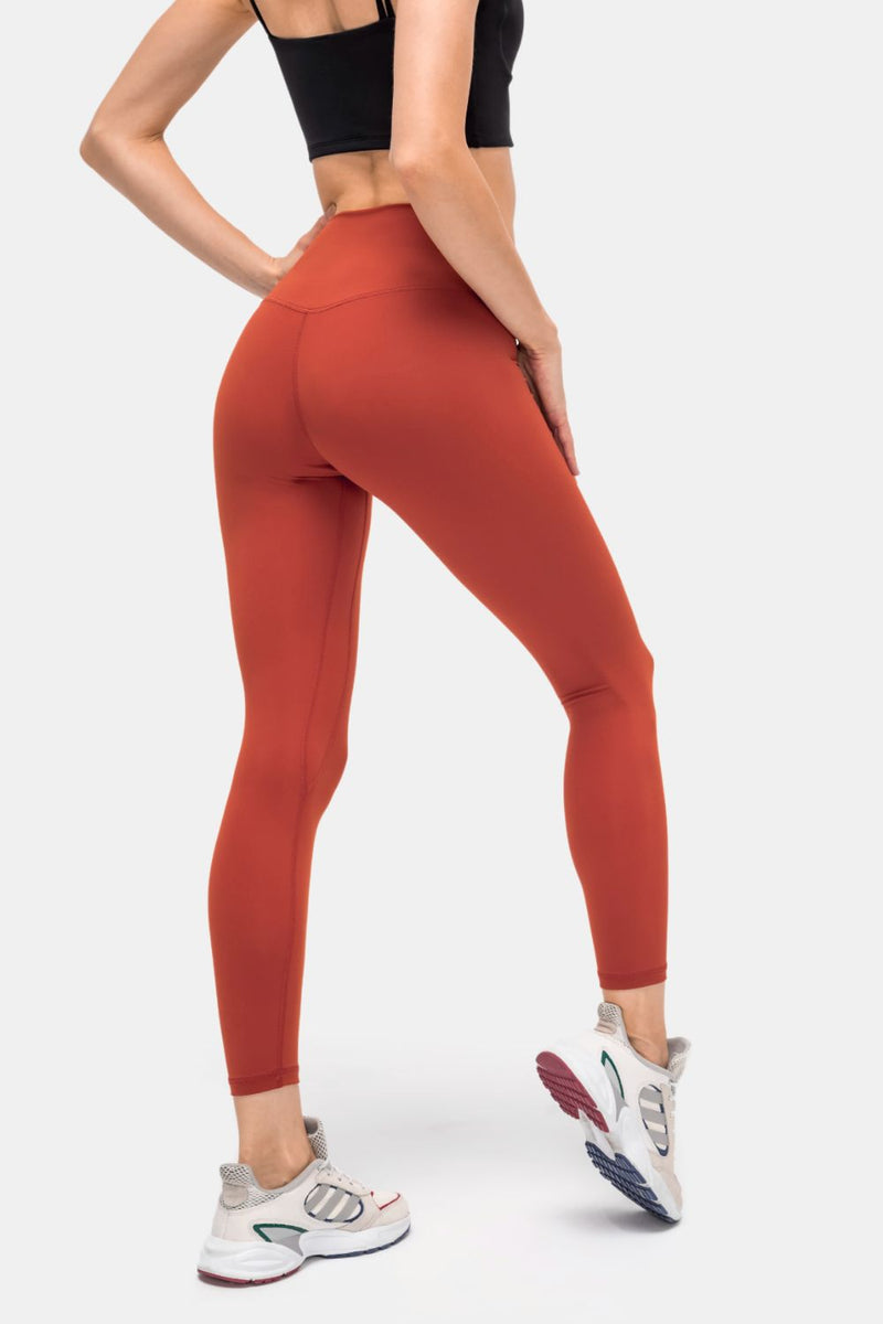 Sleek and Functional: Invisible Pocket Sports Leggings | Burkesgarb