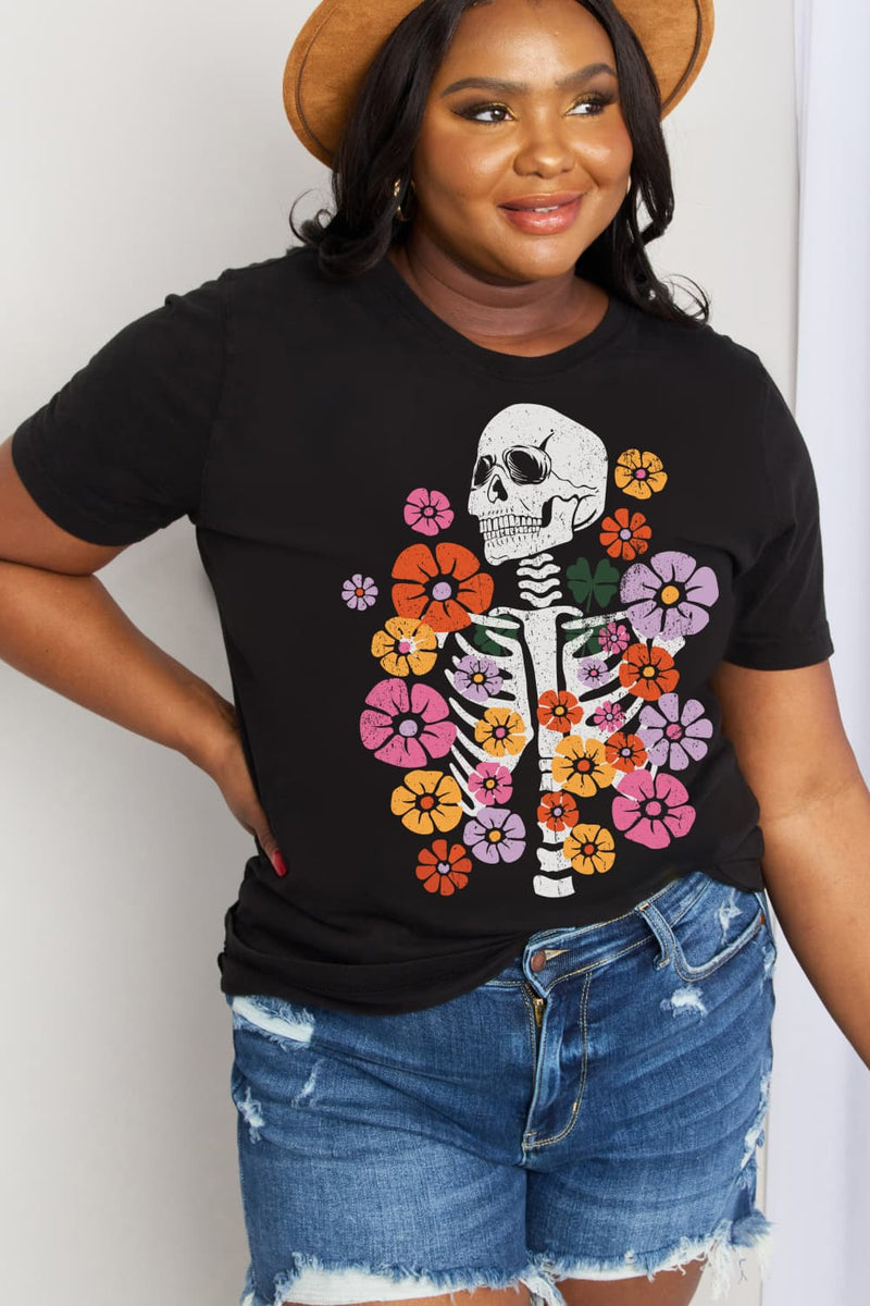 "Burkesgarb Skeleton & Flower Graphic Cotton Tee - Unique and Eye-Catching Design"