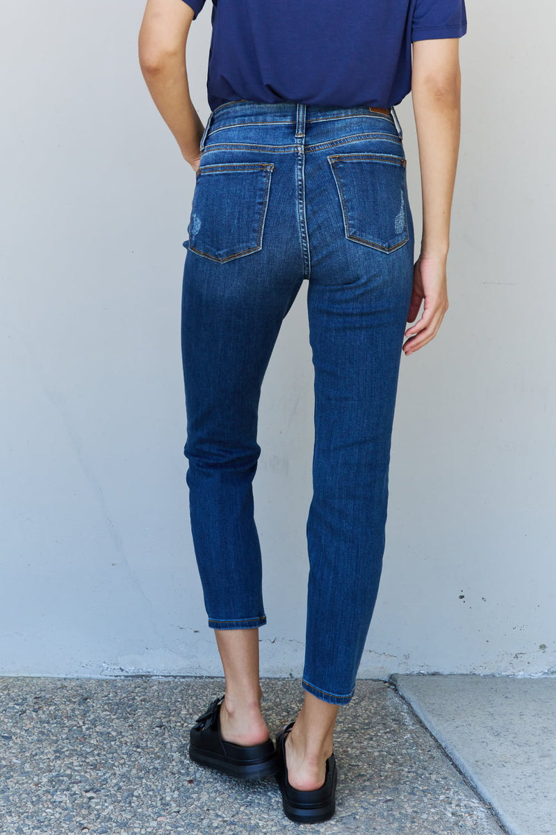 "Casual and Stylish: Mid Rise Cropped Relax Fit Jeans by Burkesgarb | Trendy and Comfortable Women's Denim"