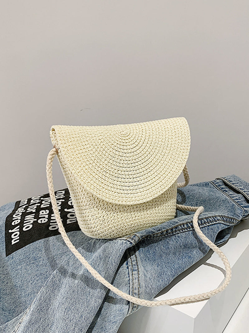 Chic and Sustainable: Crochet Shoulder Bag at Burkesgarb