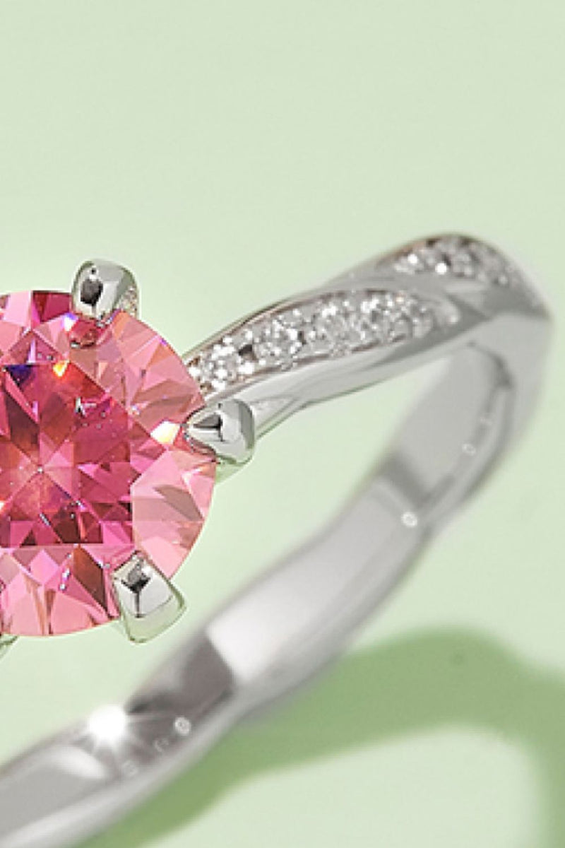 Exquisite Brilliance: 1 Carat Moissanite Contrast Ring at Burkesgarb