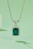 "Burkesgarb Timeless Elegance: 1.25 Carat Lab-Grown Emerald Pendant Necklace"