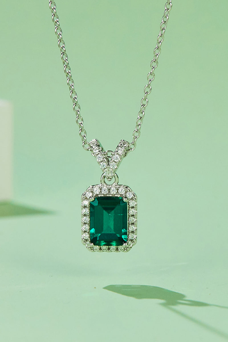 "Burkesgarb Timeless Elegance: 1.25 Carat Lab-Grown Emerald Pendant Necklace"